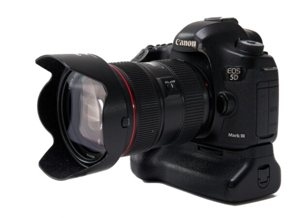 Canon 5D MkIII + f2.8 24-70 Lens + Grip