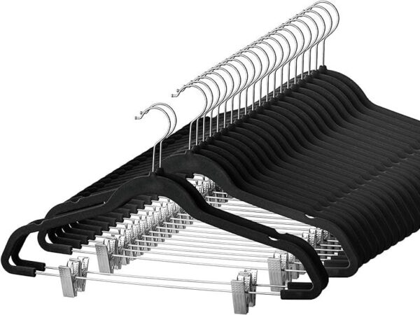 Hangers black velvet with clips (50pcs)